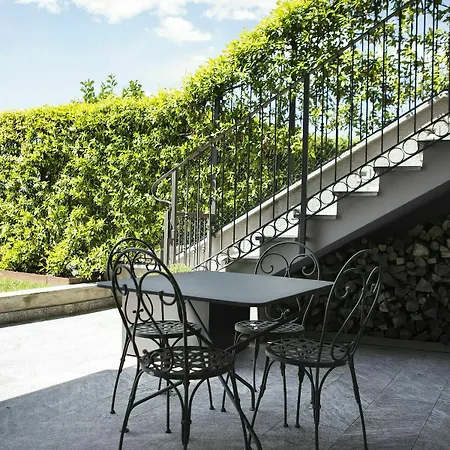 & Pool-como House-160 Mt-private Indoor Swimming Pool, Heated Year-private Covered Parking-private Garden And Terrace-fully Equipped Kitchen 아파트 *