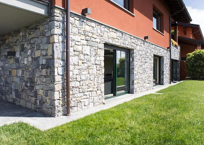 House: Luxury With Private Pool And Garden Apartment Como